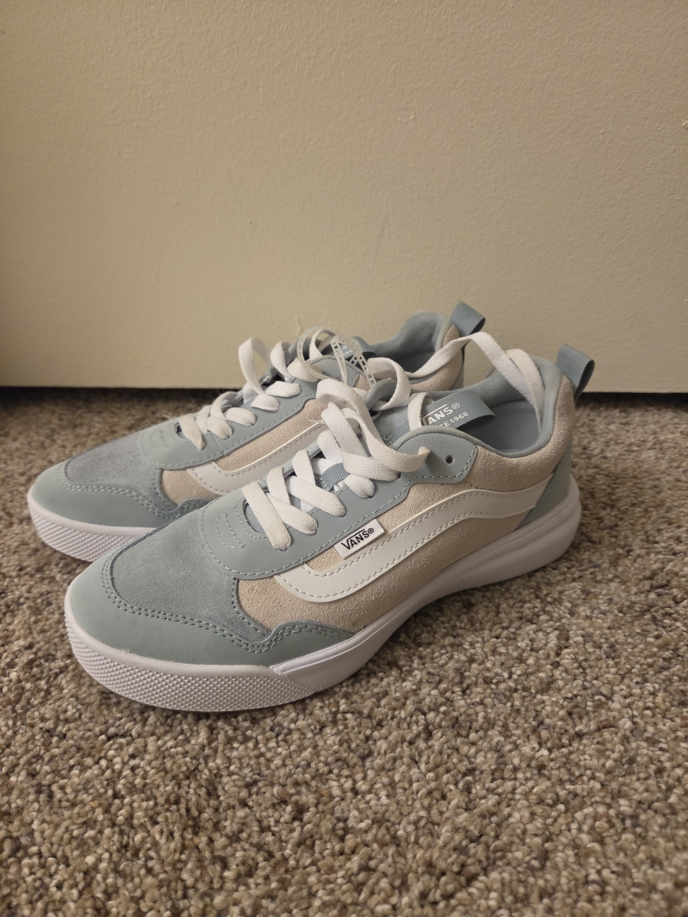Vans Low-Top Sneakers in Pale Blue & Cream